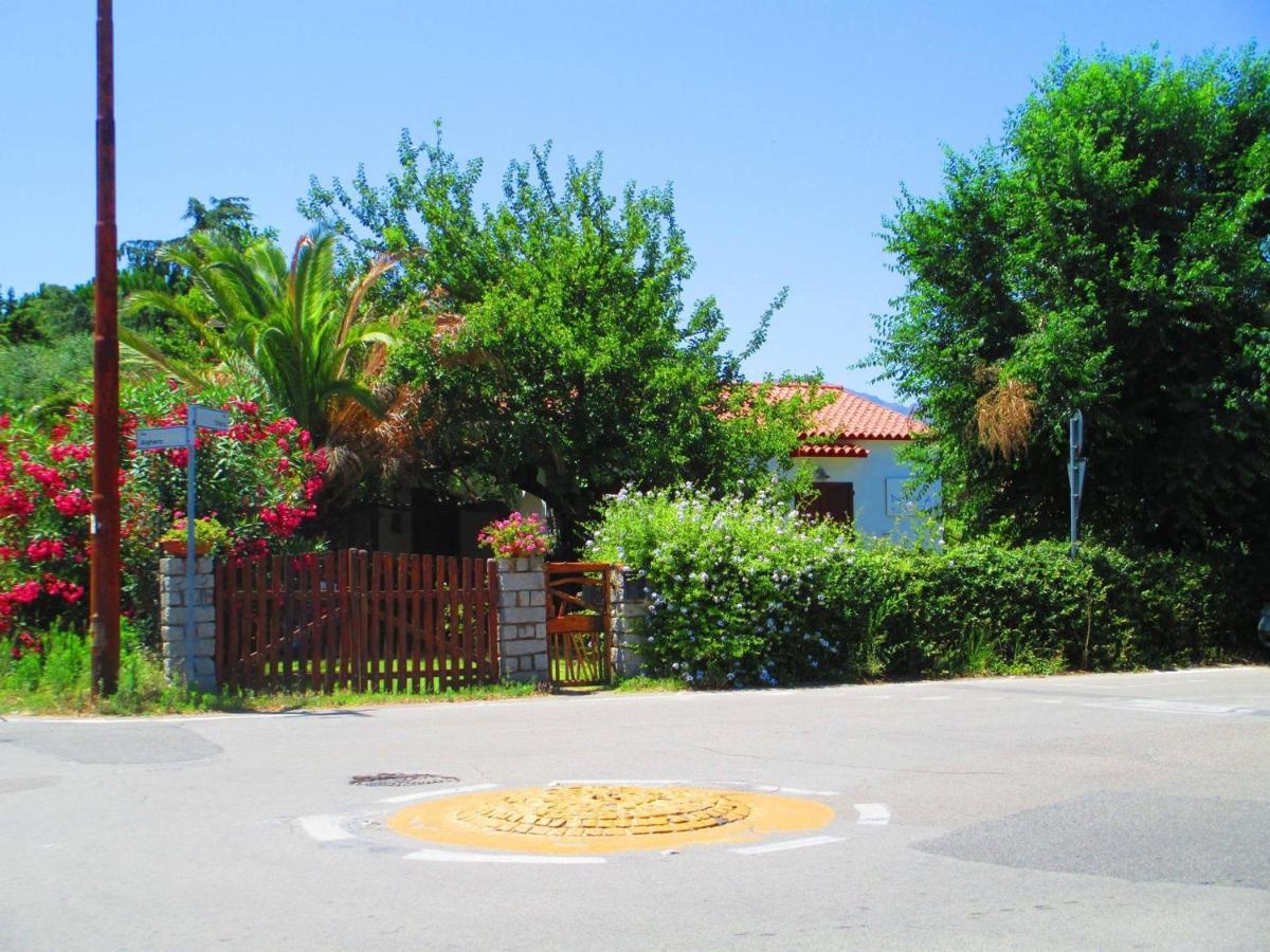 Bed and Breakfast Phocea San Teodoro  Exterior foto
