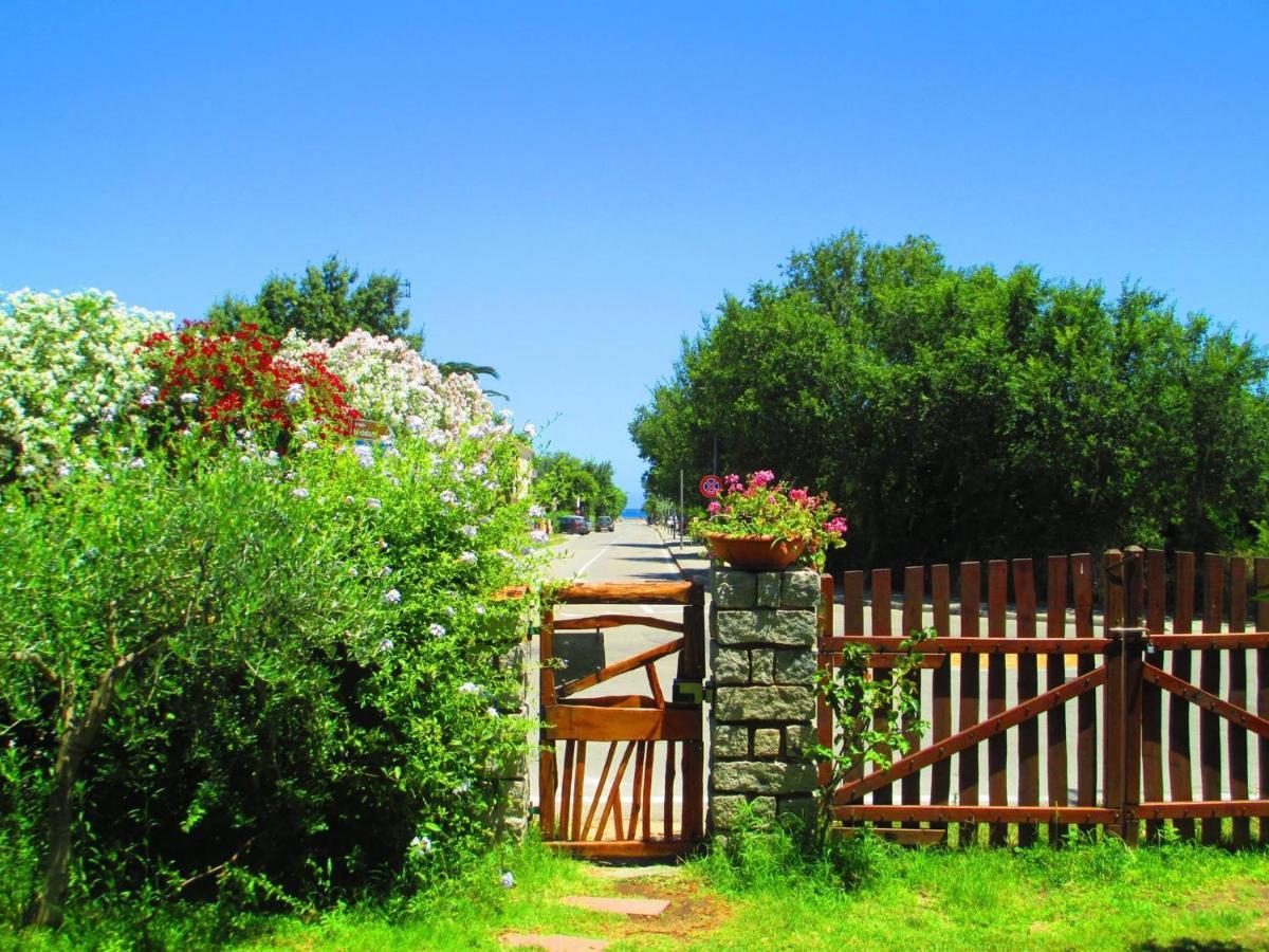 Bed and Breakfast Phocea San Teodoro  Exterior foto